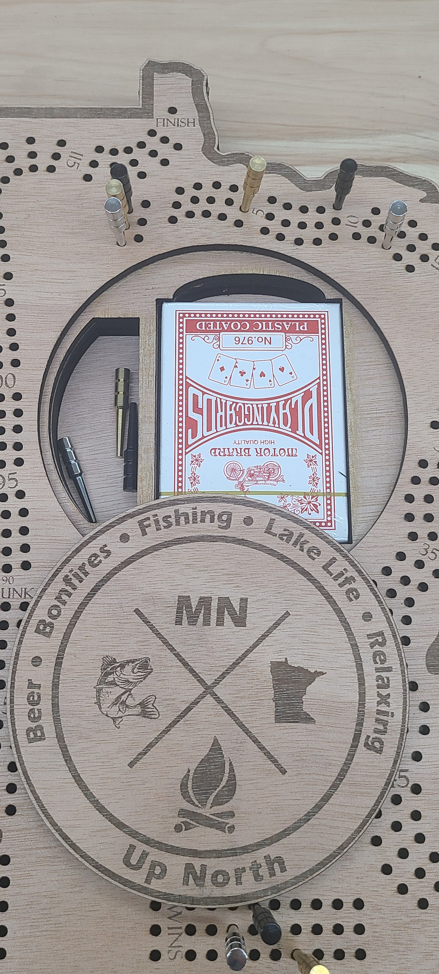 Minnesota cribbage board